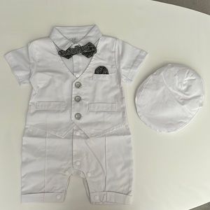 Onesie or one piece suit for an infant baby 3-6 months.